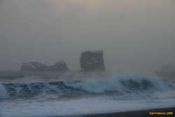 Big waves at Dyrhólaey
