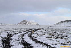 North towards Þjófahnúkur from the road
