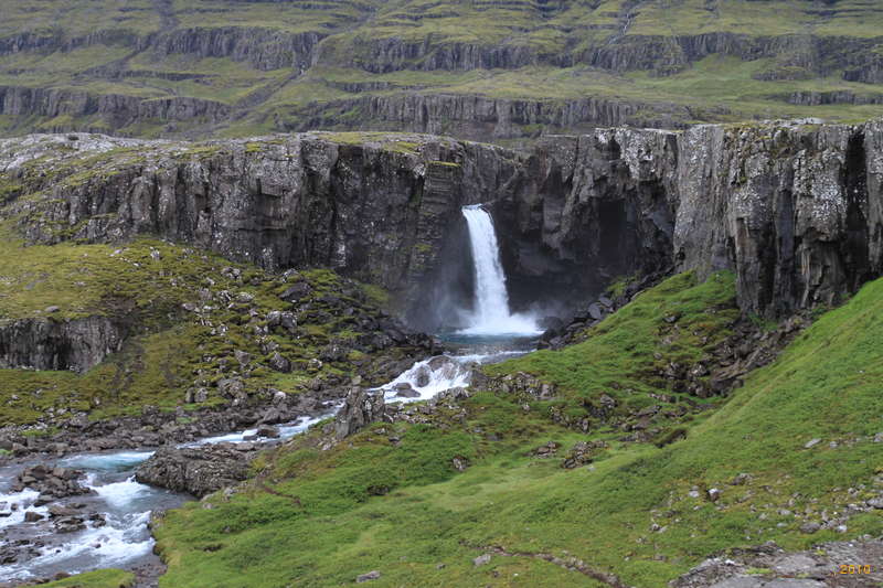 Falls on the Berufjörður side of Öxi, Road 947