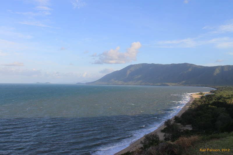 South towards Cairns from Rex's lookout?